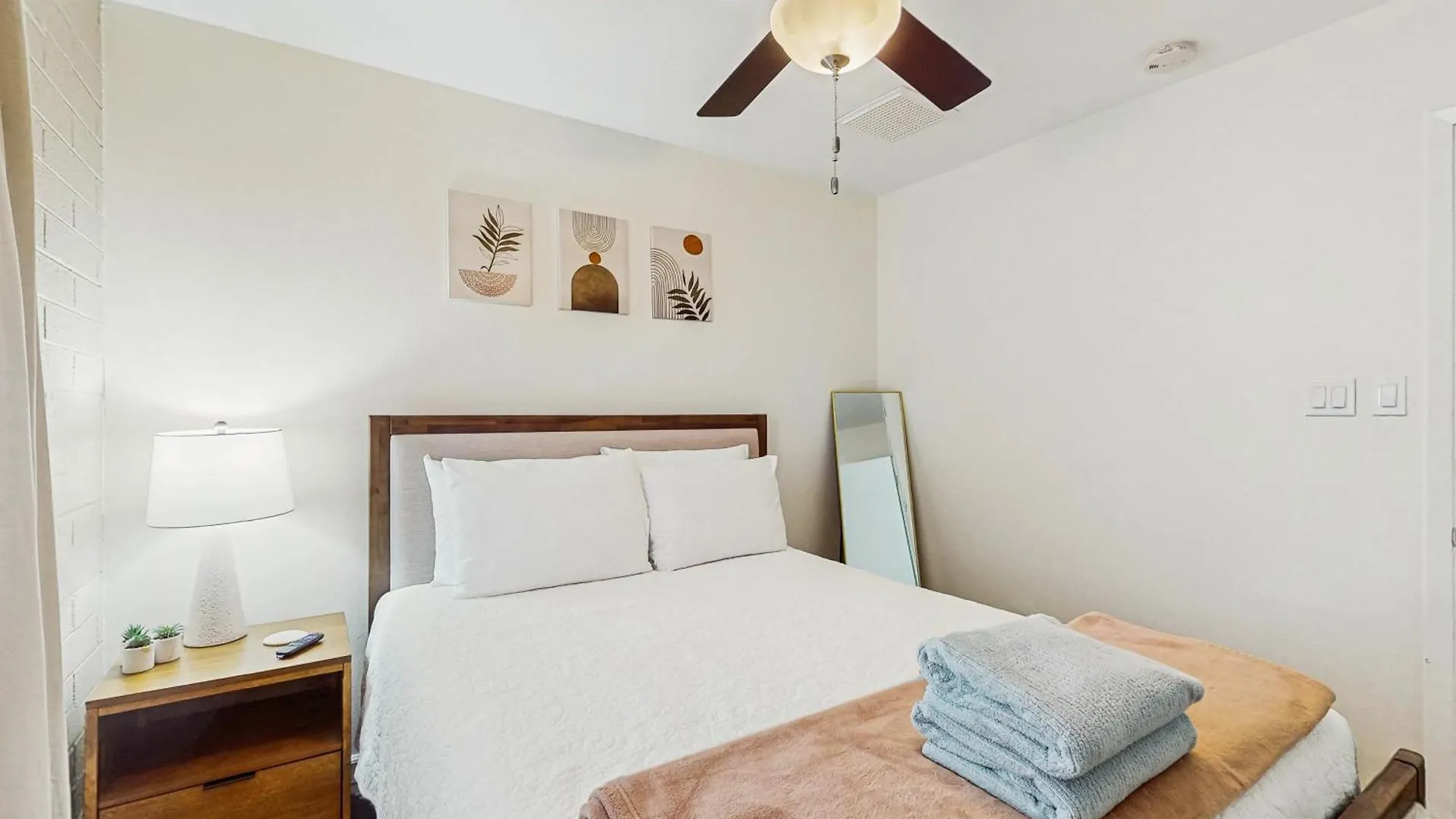 Tempe Sunshine Getaway Villa United States