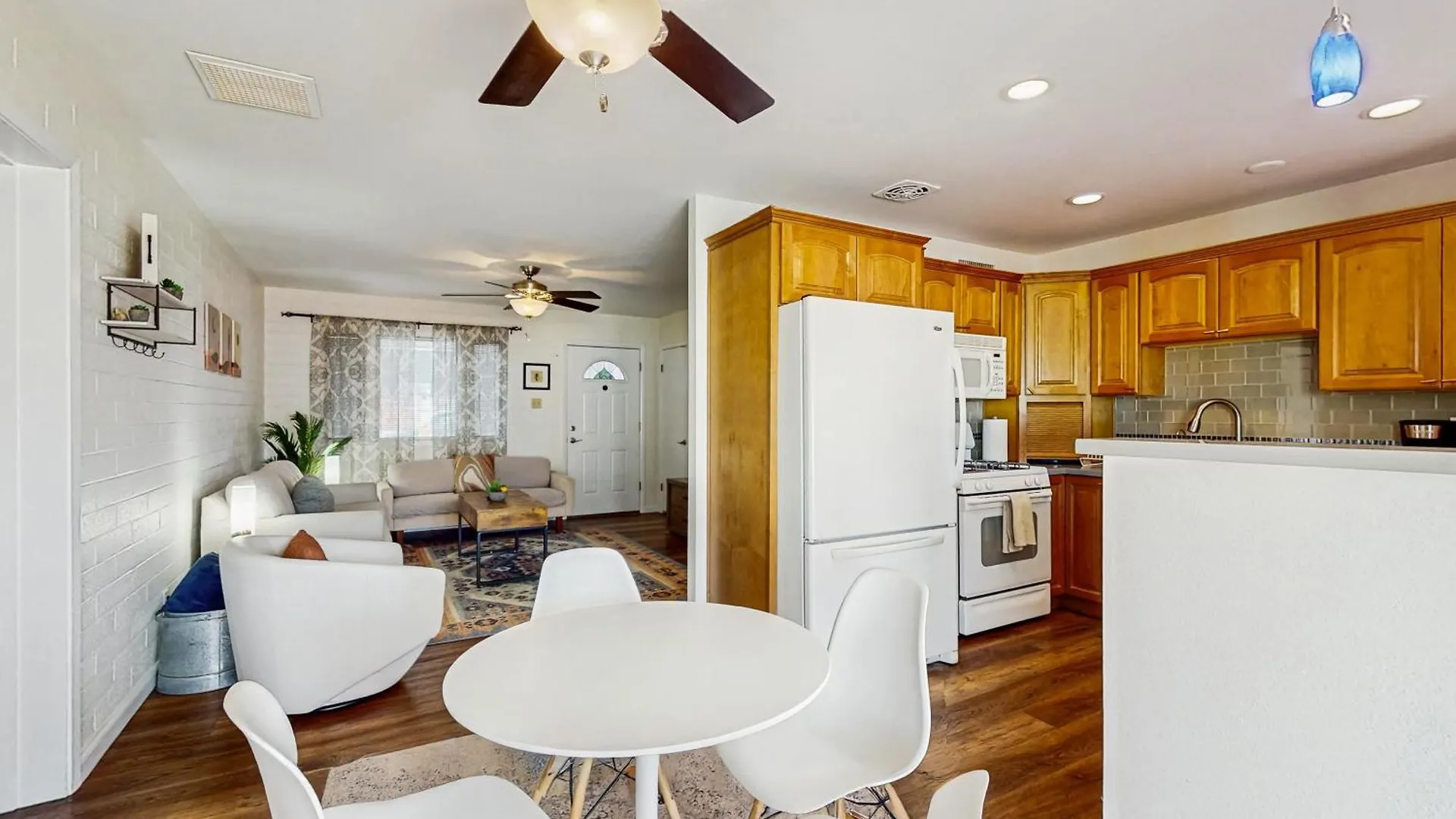 Tempe Sunshine Getaway Villa